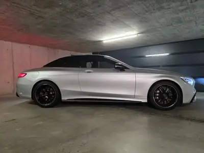 Mercedes-Benz S 63 AMG Cabriolet — 612 ch, état impeccable, kilométrage minimal — fianco
