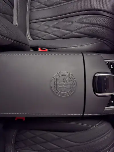 Mercedes-Benz S 63 AMG Cabriolet — 612 ch, état impeccable, kilométrage minimal — Miniatura 9