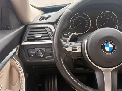BMW 328 Gran Turismo xDrive — Berline spacieuse, tout-terrain, sièges cuir chauffants — Thumbnail 14