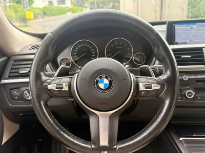 BMW 328 Gran Turismo xDrive — Berline spacieuse, tout-terrain, sièges cuir chauffants — Thumbnail 13