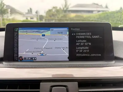 BMW 328 Gran Turismo xDrive — Berline spacieuse, tout-terrain, sièges cuir chauffants — Thumbnail 22