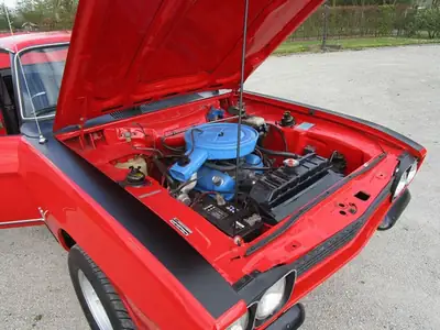 Ford Capri 2,8 1974 — Coupé sportif de légende, moteur V6 puissant — Detail