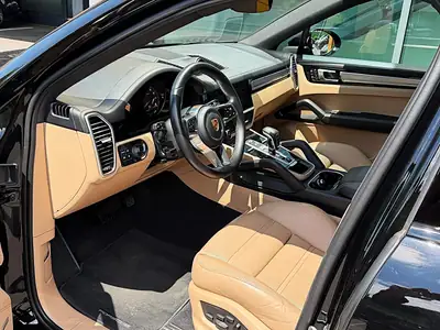 Porsche Cayenne Coupé 3.0 V6 E-Hybrid — SUV hybride rechargeable, 44 000 km seulement — Thumbnail 8