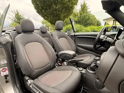 MINI Cooper Cabriolet Steptronic — Décapotable urbaine automatique, entretien suivi — Thumbnail 28