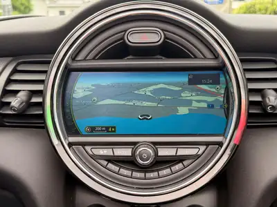 MINI Cooper Cabriolet Steptronic — Décapotable urbaine automatique, entretien suivi — Thumbnail 30