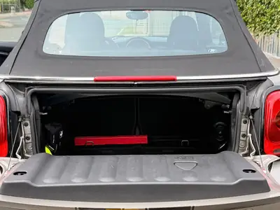 MINI Cooper Cabriolet Steptronic — Décapotable urbaine automatique, entretien suivi — Thumbnail 32