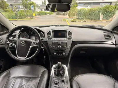 Opel Insignia 2.0 CDTI — Berline élégante, motorisation diesel efficace et équipements premium — Thumbnail 11