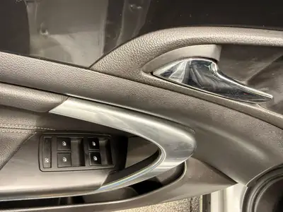 Opel Insignia 2.0 CDTI — Berline élégante, motorisation diesel efficace et équipements premium — Thumbnail 13