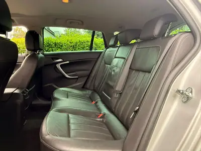 Opel Insignia 2.0 CDTI — Berline élégante, motorisation diesel efficace et équipements premium — Thumbnail 15