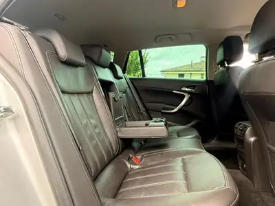 Opel Insignia 2.0 CDTI — Berline élégante, motorisation diesel efficace et équipements premium — Thumbnail 17