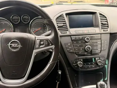 Opel Insignia 2.0 CDTI — Berline élégante, motorisation diesel efficace et équipements premium — Thumbnail 20