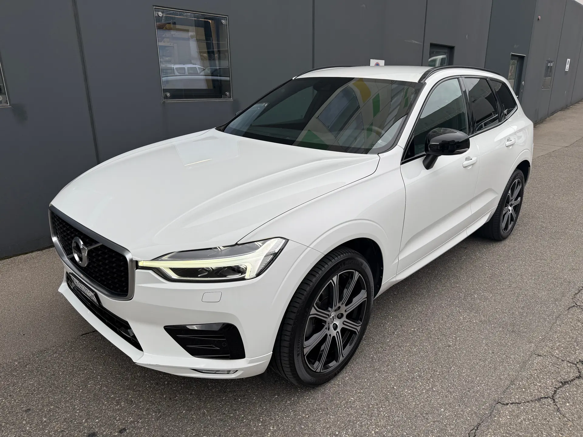 Volvo XC60 2019 occasion Rümlang — 1