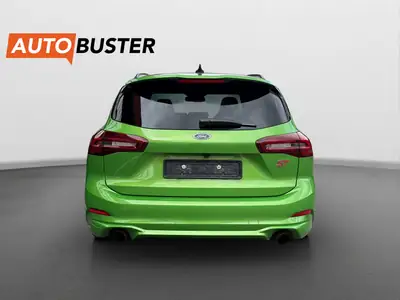 Ford Focus ST X Automatique 2023 — 280 ch, Break spacieux avec garantie constructeur — intérieur