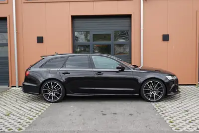 Audi RS6 Avant 4.0 TFSI V8 Performance — Break sportif 605 ch, toit ouvrant, sans accident — intérieur