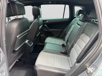 VW Tiguan 2.0 TSI Highline 4Motion — SUV compact performant, toit panoramique et garantie 12 mois — Miniatura 11