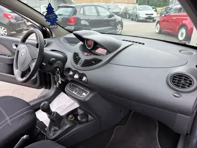 Renault Twingo 1.2 16V Expression — Citadine urbaine compacte, climatisation, sans accident — Miniatur 19