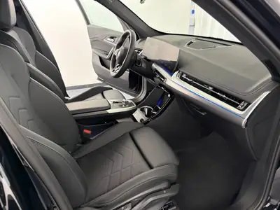 BMW X1 sDrive 18i M Sport 2025 — Compact premium, design affirmé, faible kilométrage — Thumbnail 9