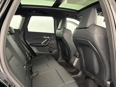 BMW X1 sDrive 18i M Sport 2025 — Compact premium, design affirmé, faible kilométrage — Thumbnail 8