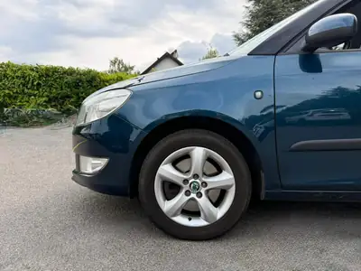 Skoda Fabia 1.2 TSI Family DSG — Citadine pratique, sans accident, garantie — interior