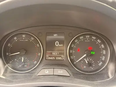 Skoda Fabia 1.2 TSI Family DSG — Citadine pratique, sans accident, garantie — Thumbnail 10