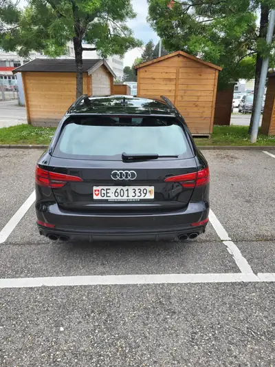Audi S4 Avant — Break haute performance, 354 ch et 252'000 km — vista posteriore