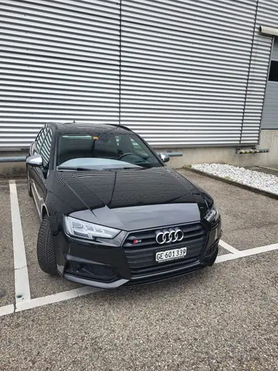 Audi S4 Avant — Break haute performance, 354 ch et 252'000 km — fianco