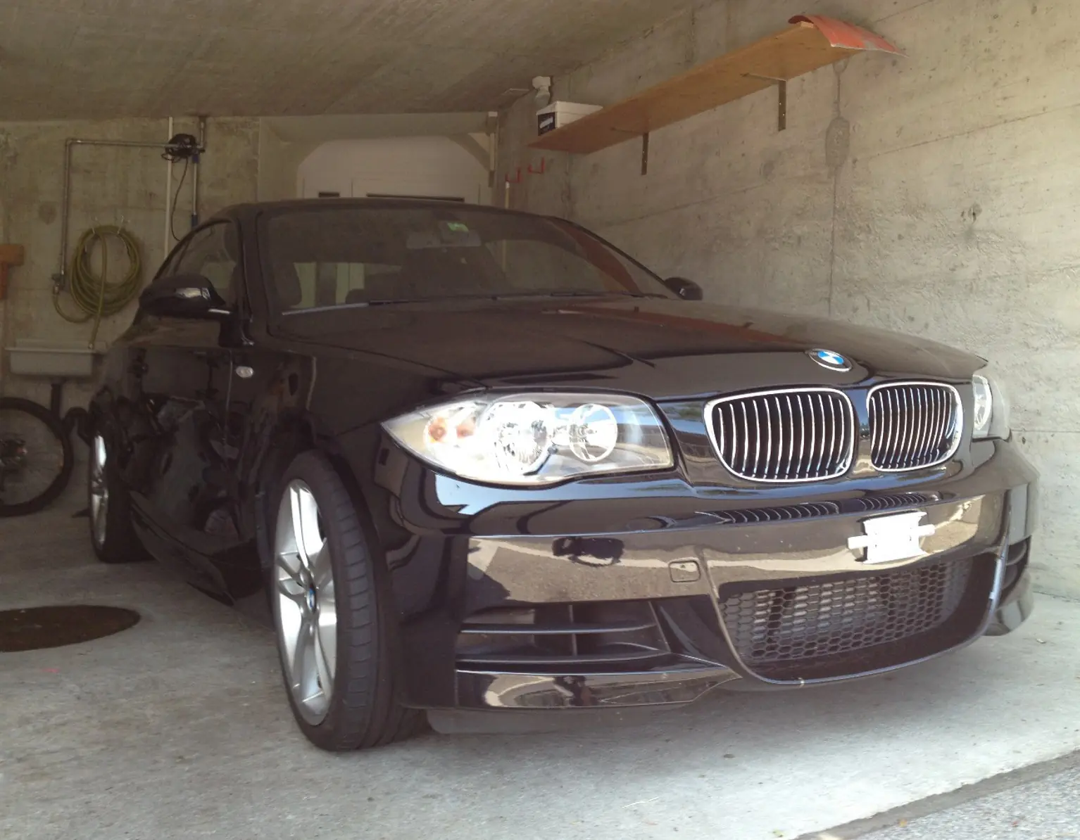BMW 135i Coupé 2009 — 367 ch Tuning Hammann, 1ère main, 42 000 km — Außenansicht