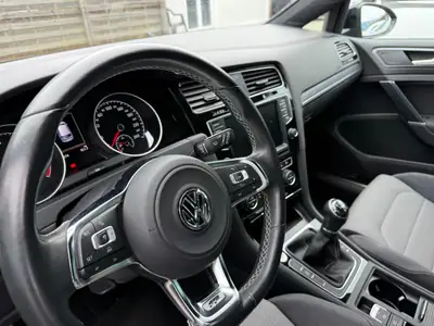 VW Golf 1.4 TSI Cup R-Line — Berline sportive, entretien récent, 53 000 km seulement — Thumbnail 9