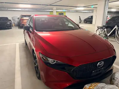 MAZDA 3 2.5 Turbo 250 PS AWD — Sportive compacte, traction intégrale et deux jeux de roues — cruscotto