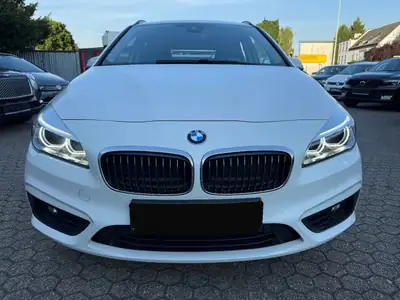 BMW 225 Active Tourer Performance — Monospace hybride rechargeable, 90'000 km, sans accident — vista esterna
