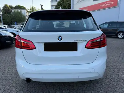 BMW 225 Active Tourer Performance — Monospace hybride rechargeable, 90'000 km, sans accident — interni