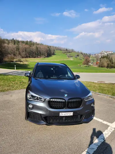 BMW X1 xDrive 25d — SUV compact diesel performant, sans sinistre, équipement M Sport — vista esterna