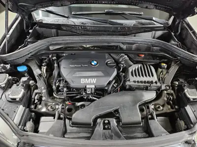 BMW X1 xDrive 25d — SUV compact diesel performant, sans sinistre, équipement M Sport — cruscotto
