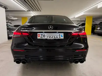 Mercedes-Benz E 53 AMG 4matic+ — Berline haute performance, 37 500 km seulement — vue extérieure
