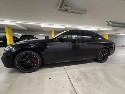 Mercedes-Benz E 53 AMG 4matic+ — Berline haute performance, 37 500 km seulement — arrière