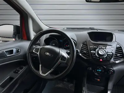 Ford EcoSport 1.0 SCTi Titanium — SUV compact dynamique, expertise du jour incluse — Miniature 12
