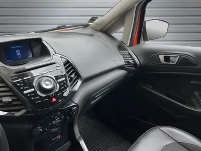 Ford EcoSport 1.0 SCTi Titanium — SUV compact dynamique, expertise du jour incluse — Miniature 13