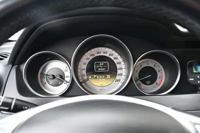 Mercedes-Benz C 350 Avantgarde — Break V6 sportif, équipement premium — Thumbnail 18
