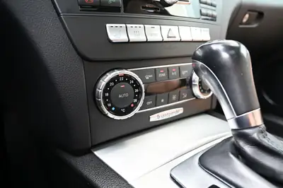 Mercedes-Benz C 350 Avantgarde — Break V6 sportif, équipement premium — Thumbnail 20