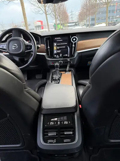 Volvo V90 2.0 D5 Inscription — Break premium diesel, 94'000 km, sans sinistre — Miniature 12