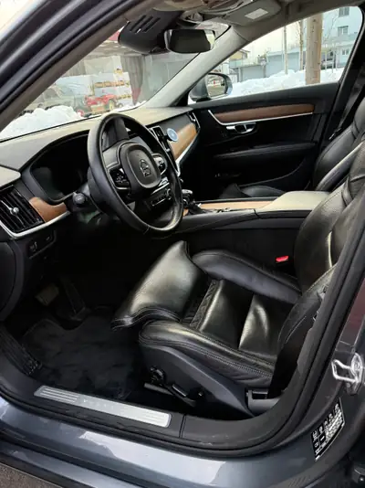 Volvo V90 2.0 D5 Inscription — Break premium diesel, 94'000 km, sans sinistre — Miniature 14