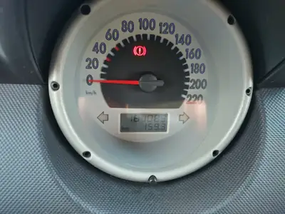 VW Lupo 1.4 75 Trendline — Citadine économique de 1999, entretien complet et fiable — Miniature 19