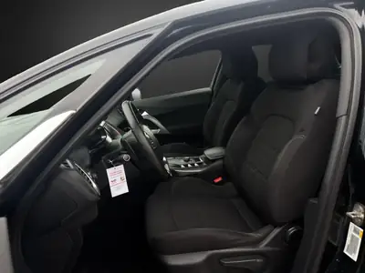 DS5 Hybrid4 200 SO Chic — SUV coupé hybride diesel, consommation exemplaire — Miniatur 7