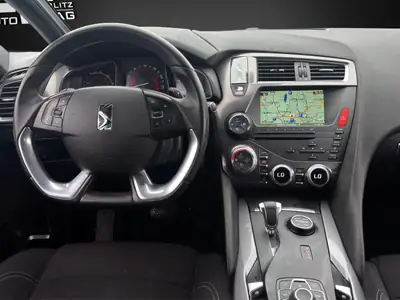 DS5 Hybrid4 200 SO Chic — SUV coupé hybride diesel, consommation exemplaire — Miniatur 11