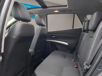 Suzuki S-Cross SX4 1.4T Hybrid 4x4 — SUV polyvalent avec motorisation écologique — Thumbnail 12
