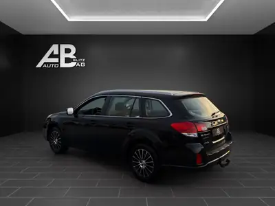 Subaru Outback 2.5i Swiss Classic AWD — Monospace polyvalent, première main, entretien Subaru — Heckansicht
