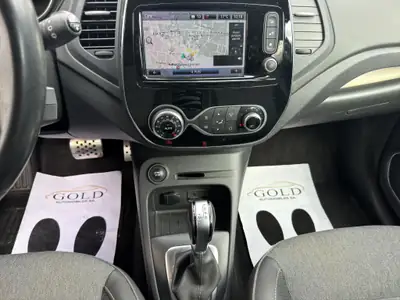 Renault Captur 1.2 T 90th Anniversary — SUV polyvalent, première main, entretien complet — detail