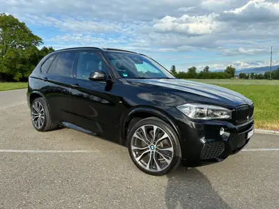 BMW X5 40d xDrive SAG 2017 — SUV premium diesel, entretien impeccable — côté