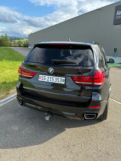 BMW X5 40d xDrive SAG 2017 — SUV premium diesel, entretien impeccable — arrière