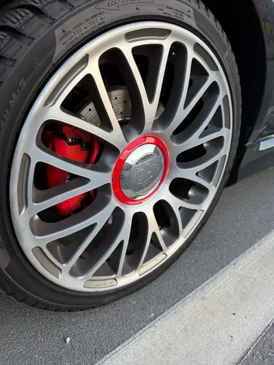 FIAT 595 Abarth Cabriolet — Le roadster italien turbo des amateurs de sensations — Detail